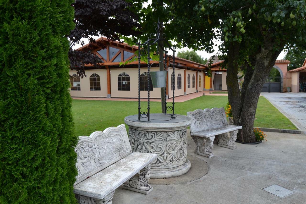 Palacio Del Conde De Rebolledo Villaviciosa de la Ribera 외부 사진