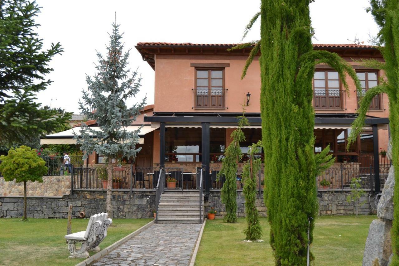 Palacio Del Conde De Rebolledo Villaviciosa de la Ribera 외부 사진