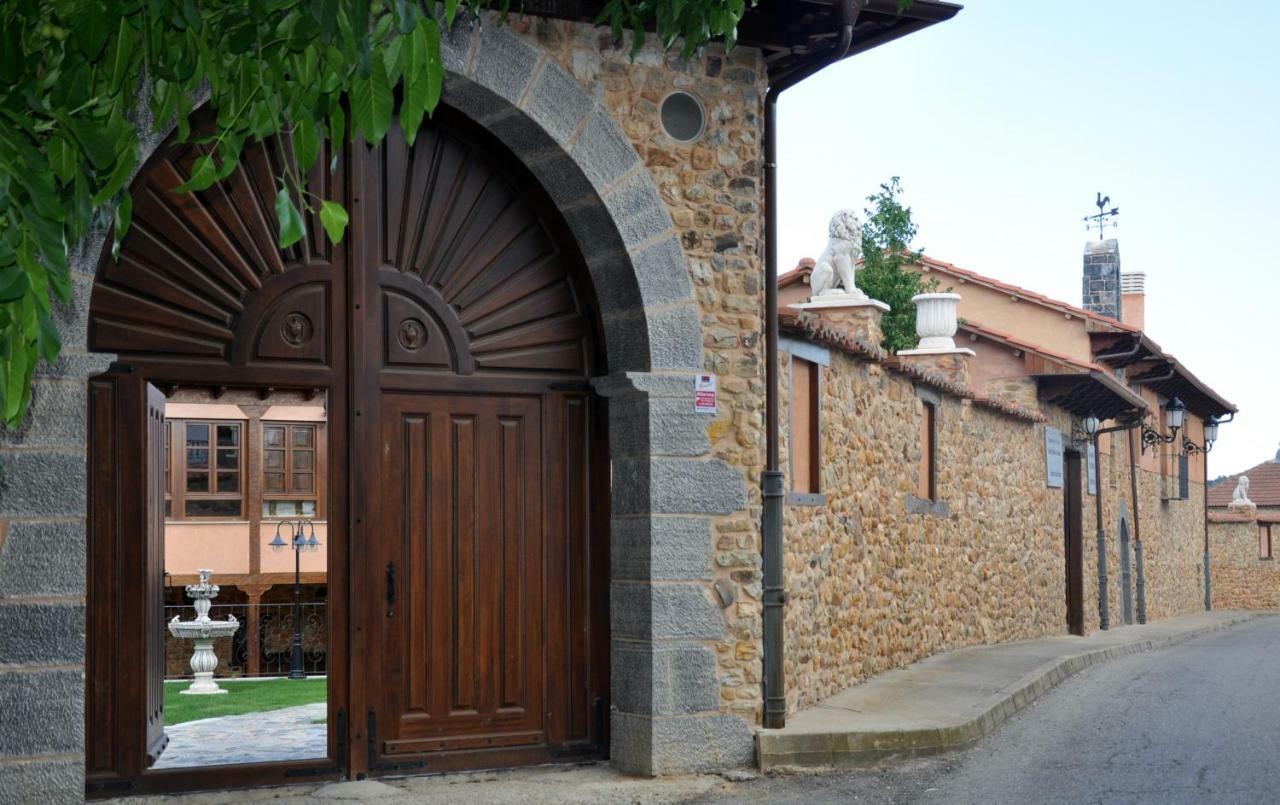 Palacio Del Conde De Rebolledo Villaviciosa de la Ribera 외부 사진